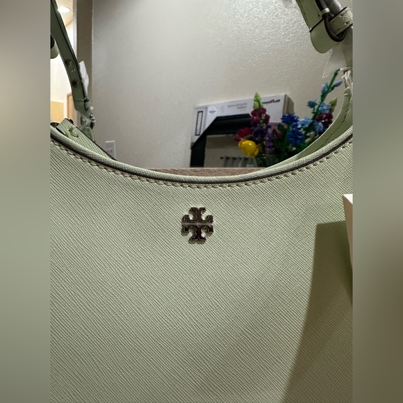 Tory Burch Emerson Shoulder Bag - Picture 7 of 10